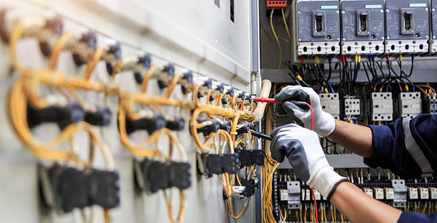 Professional Electrician technician working in Carrollton, OH